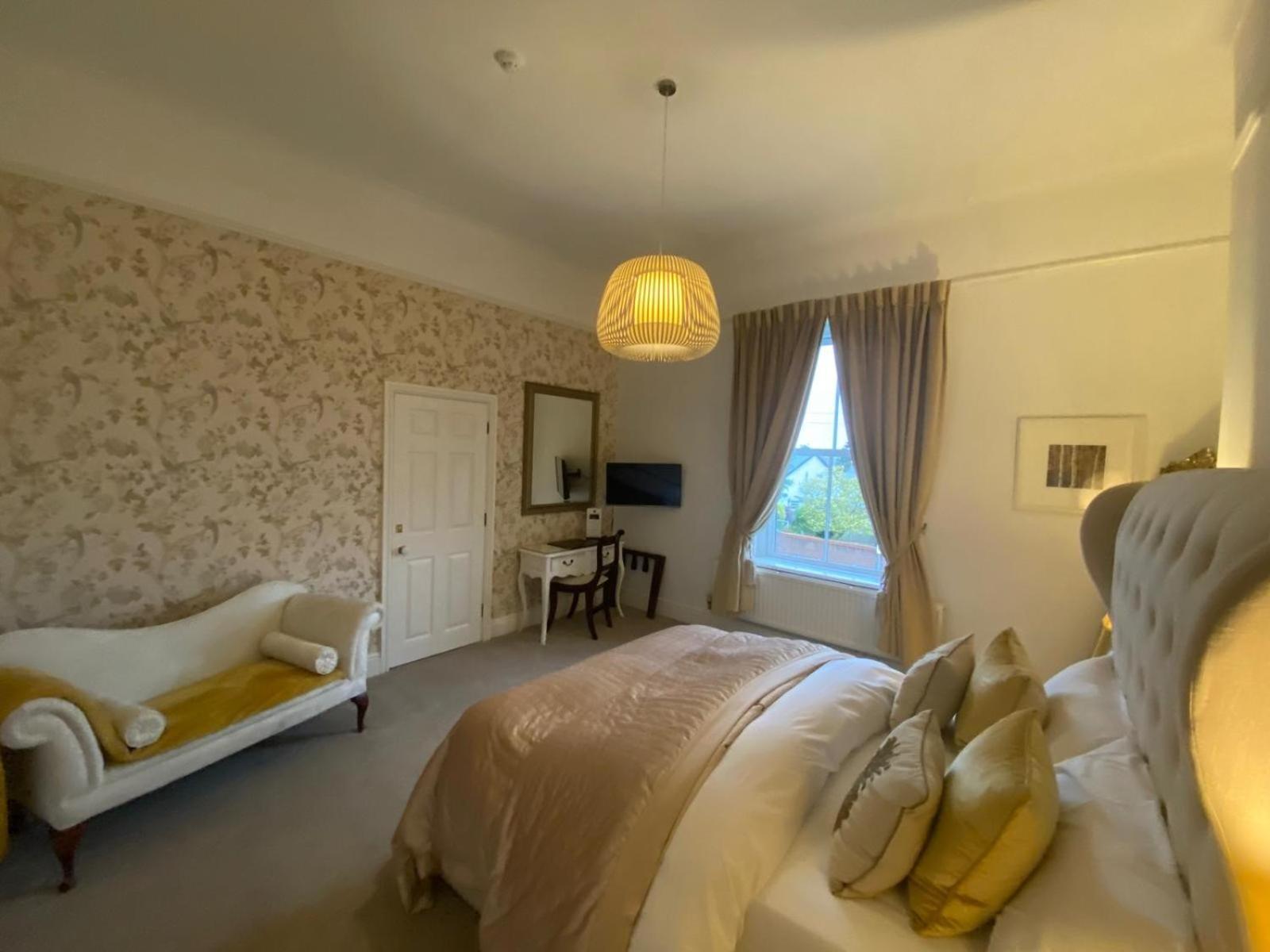 Alexandra Court Hotel Congleton Extérieur photo