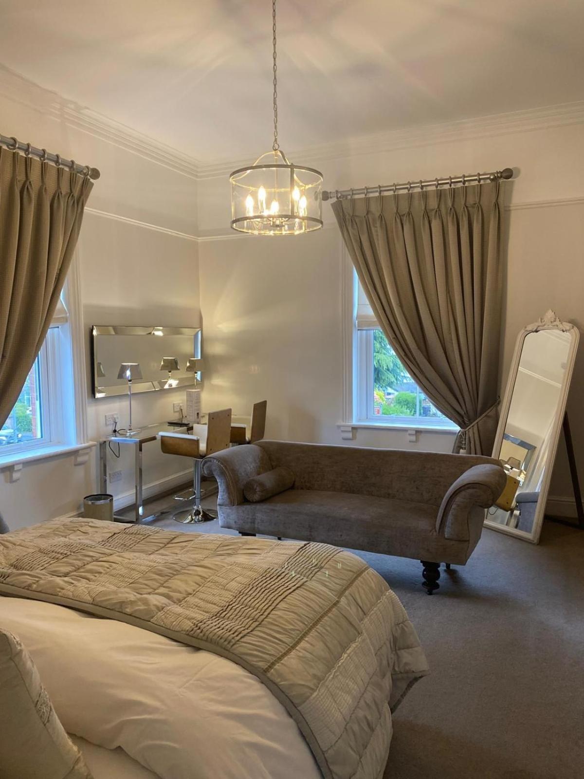 Alexandra Court Hotel Congleton Extérieur photo
